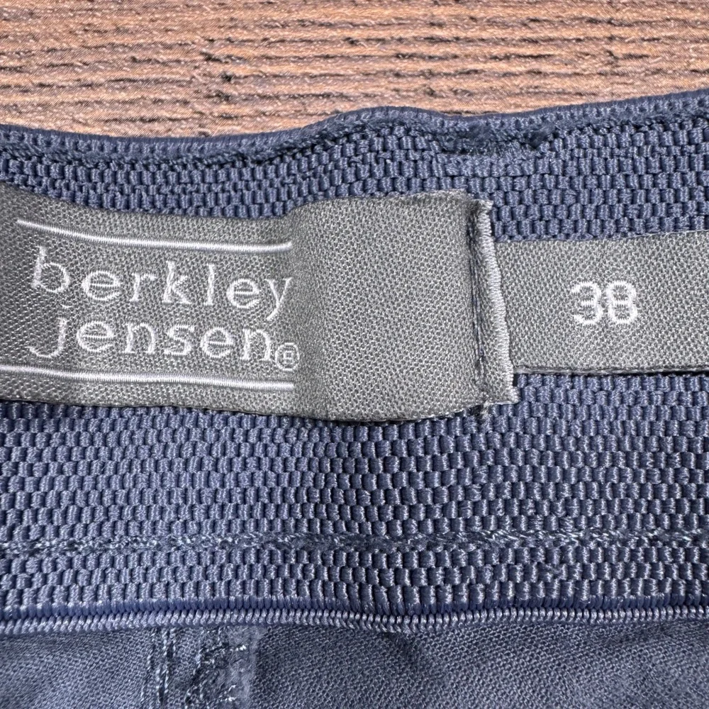 Berkley Jensen Mens 38‎ Slate Blue Chino Shorts Stretch Cotton Flat Front Snag